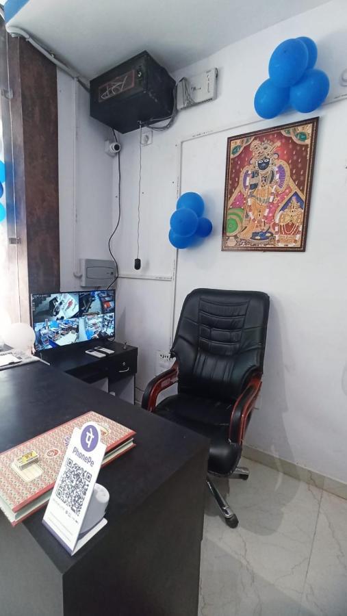 Laxmi Dormitory Vrindavan Luaran gambar