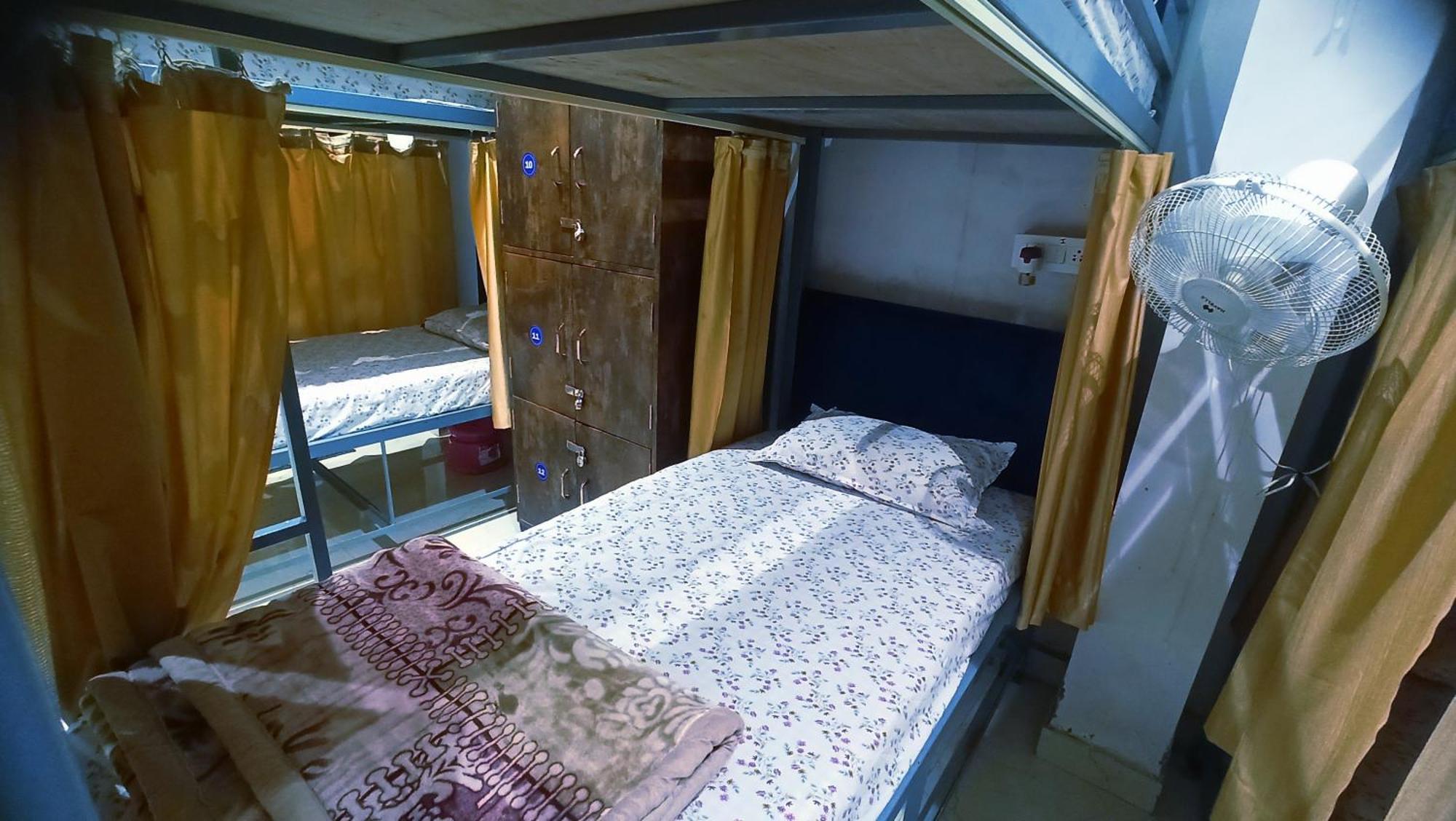 Laxmi Dormitory Vrindavan Luaran gambar